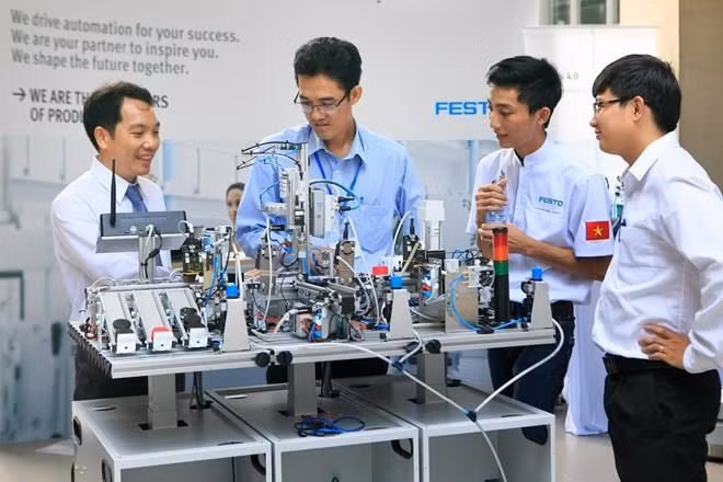 Le Vietnam avance à grands pas dans l'ère numérique ảnh 1