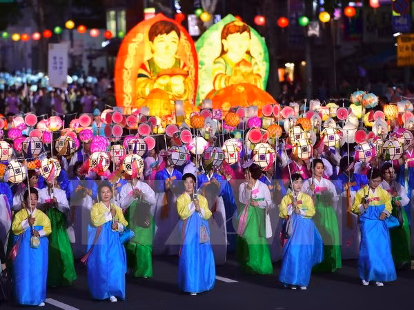 La représentante du Vietnam intervient lors de la célébration de la Journée du Vesak ảnh 1