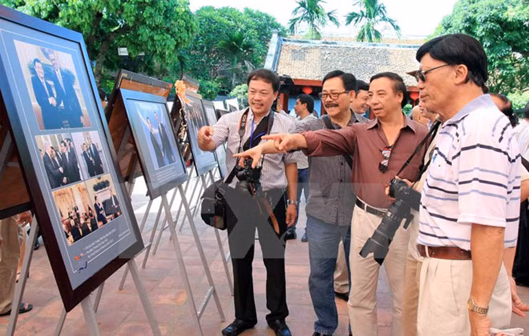 Une rencontre culturelle Vietnam-Etats-Unis à Hanoi ảnh 1