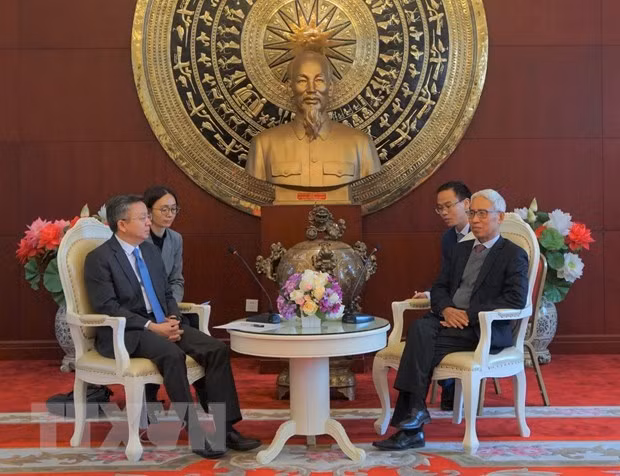 Renforcement de la coopération économique entre les localités vietnamiennes et chinoises ảnh 1