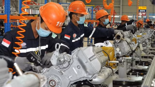 L'Indonésie autorise la réouverture de neuf secteurs économiques ảnh 1