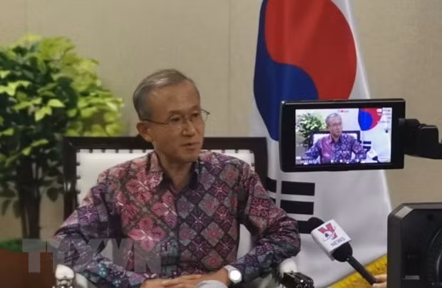 La solidarité et la coopération font le succès du Sommet spécial ASEAN+3 sur le COVID-19 ảnh 1