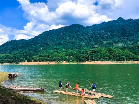 Nature et culture au Maichau Hideaway Lake Resort ảnh 1