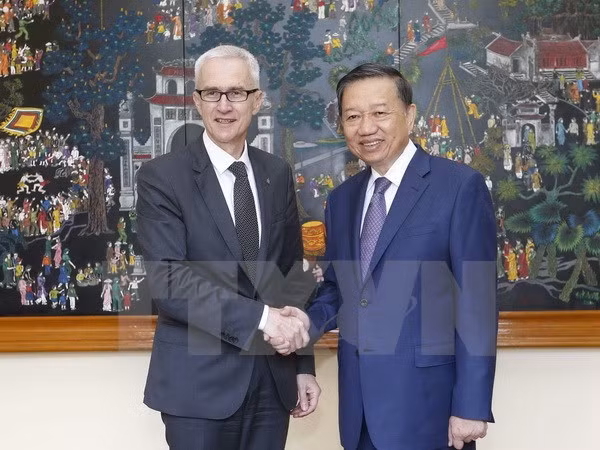 Renforcement de la coopération entre le ministère de la Sécurité publique et Interpol ảnh 1