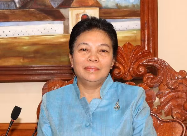 Le Laos prend toujours en haute considération ses relations avec le Vietnam ảnh 1