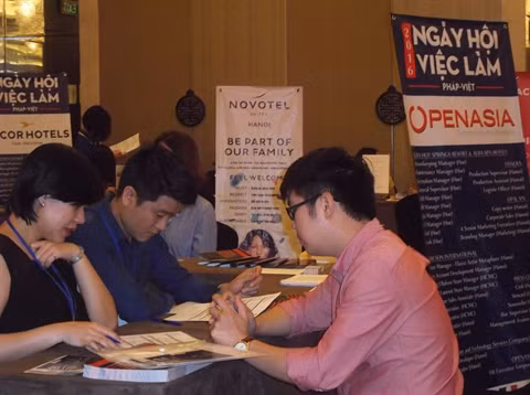 Forum sur l’emploi franco-vietnamien, l’occasion de recruter de jeunes Vietnamiens qualifiés ảnh 1