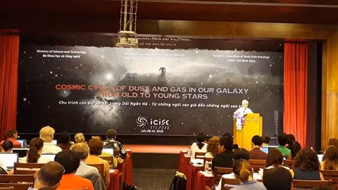 Colloque sur l’évolution du gaz et de la poussière dans la galaxie ảnh 1