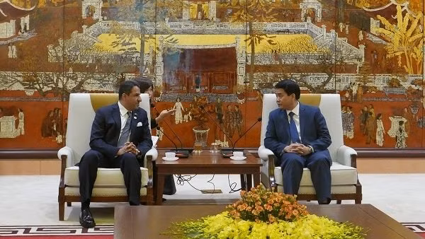 Hanoi veut renforcer les échanges commerciaux avec les EAU ảnh 1