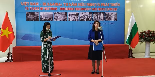 Amitié Vietnam-Bulgarie à travers les clichés des deux agences de presse ảnh 4