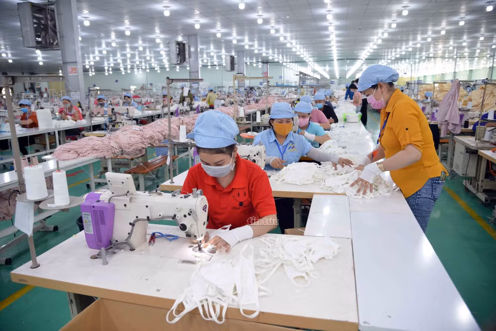 Binh Duong affiche un excédent commercial de 2,6 milliards d'USD au premier semestre ảnh 1