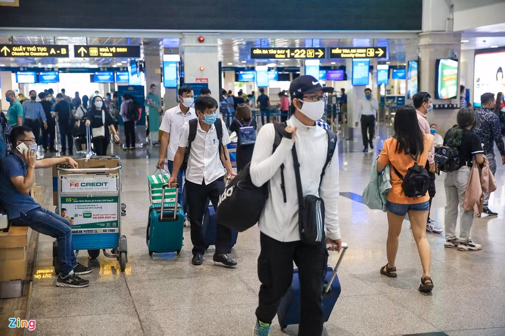 Environ 188.000 passagers accueillis par les aéroports vietnamiens en avril ảnh 1