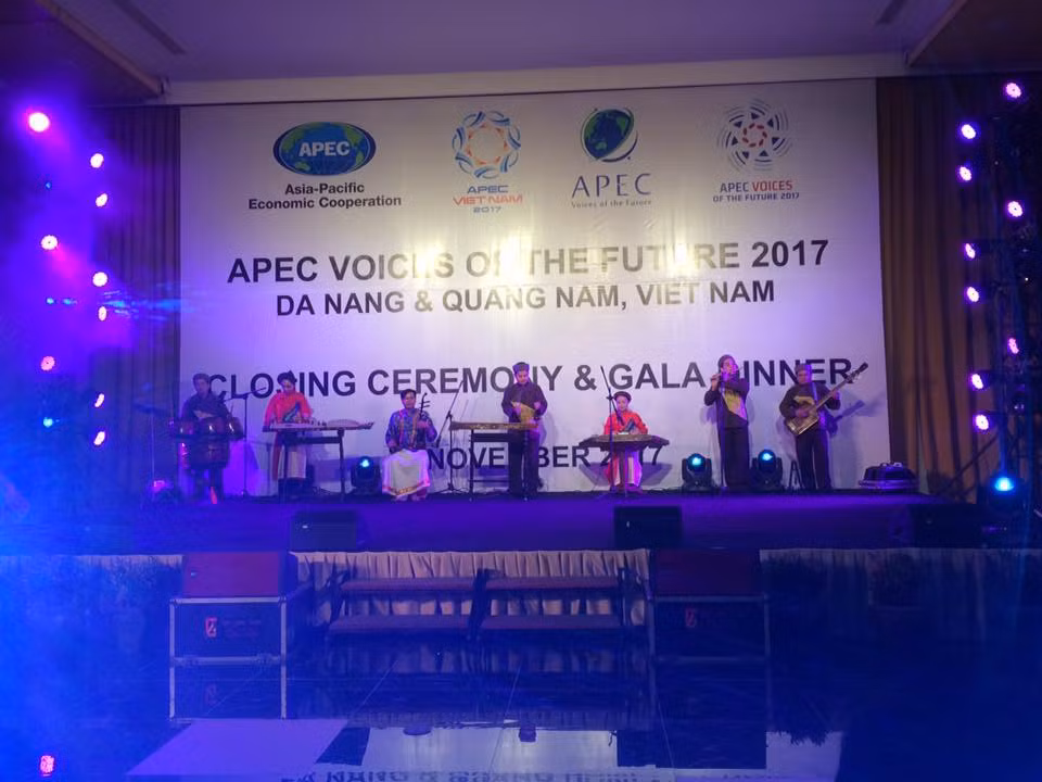 APEC 2017 : clôture du forum Voix ​du Futur de l'APEC 2017 à Quang Nam ảnh 2