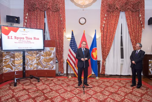 Un membre du Politburo apprécie le partenariat stratégique avec les États-Unis ảnh 1