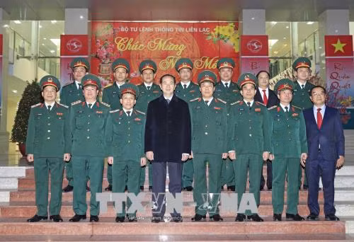 Le président Tran Dai Quang adresse ses voeux du Têt à plusieurs organes ảnh 1
