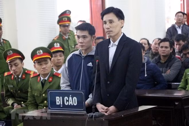Nghe An: les hommes provoquant des troubles sociaux condamnés à des peines d'emprisonnement ảnh 1