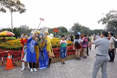 Ode à l’amour du printemps des rivières à la foire aux fleurs de Phú My Hung ảnh 2