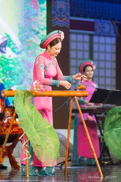 Des troupes d'art vietnamiennes se produisent en République de Corée ảnh 1