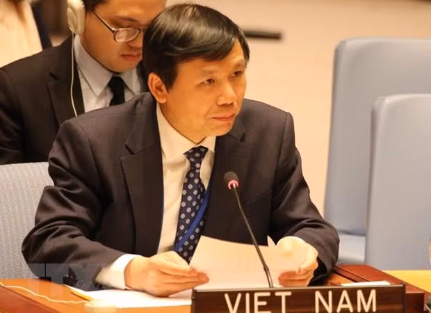 Le Vietnam appelle les pays à maintenir un engagement strict envers le multilatéralisme ảnh 1
