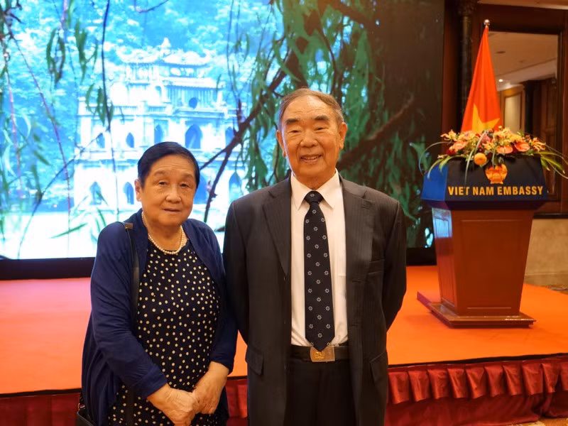 Un professeur chinois apprécie les perspectives de développement du Vietnam ảnh 1