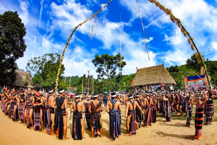 Tây Giang, destination montante du tourisme communautaire de Quang Nam ảnh 2