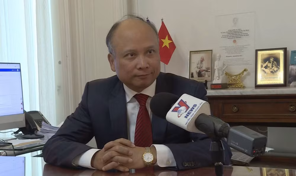 L’ambassade du Vietnam en France renforce la diplomate économique ảnh 1
