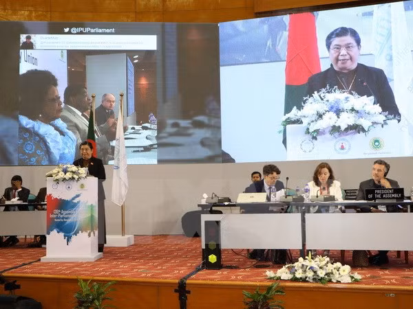 L'UIP 136 se termine par la Déclaration de Dhaka appelant à mettre fin à l'inégalité ảnh 1