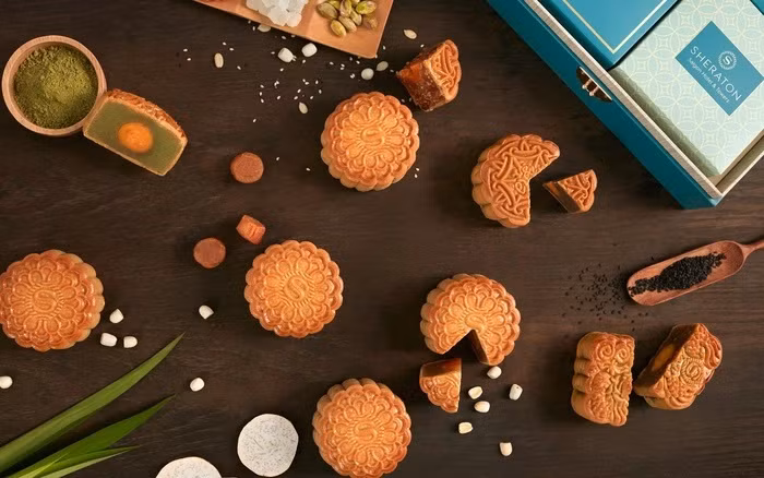 Hanoi : les gâteaux de lune s’apprêtent à la Fête de la mi-automne ảnh 1