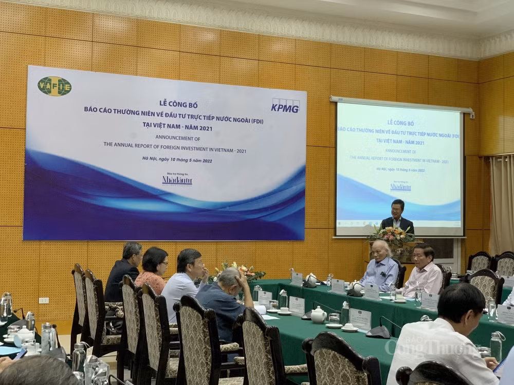Publication du premier rapport sur les investissements étrangers au Vietnam ảnh 2