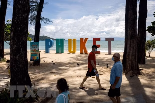 L'ambassade du Vietnam en Thaïlande soutient la famille des citoyennes décédées par noyade à Phuket ảnh 1