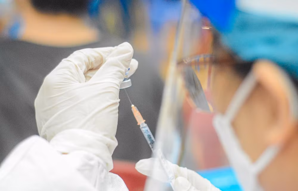 Le Vietnam délivre le passeport vaccinal aux citoyens depuis le 15 avril ảnh 2