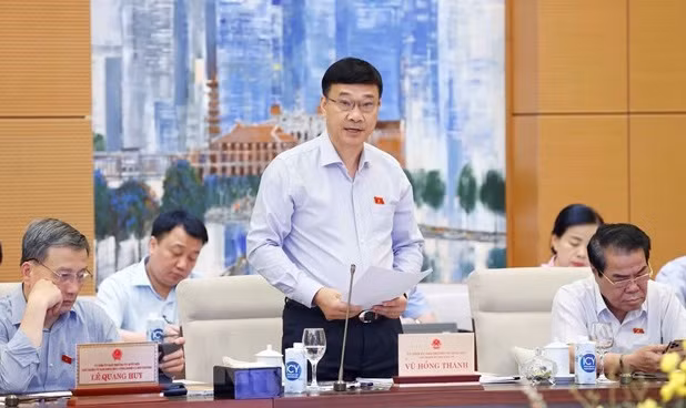 Le Comité permanent de l’AN travaille sur le projet de loi sur le pétrole et le gaz (amendée) ảnh 1