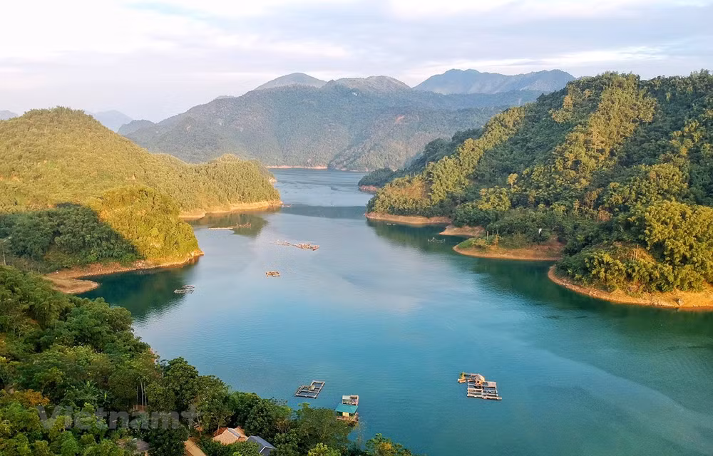 Le tourisme vietnamien se prépare pour des jours meilleurs en 2022 ảnh 1