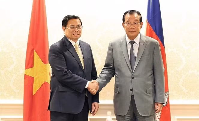 Le Premier ministre Pham Minh Chinh rencontre son homologue cambodgien aux Etats-Unis ảnh 1