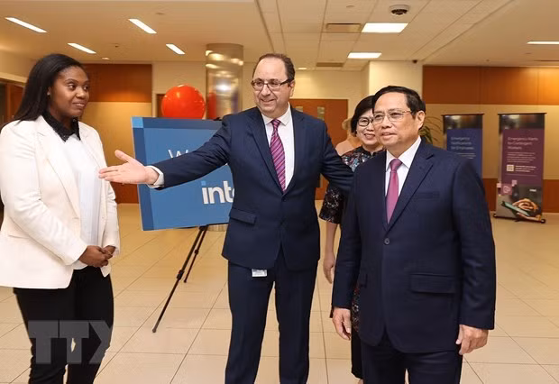 Le Premier ministre rend visite à des leaders mondiaux de technologie à San Francisco ảnh 1