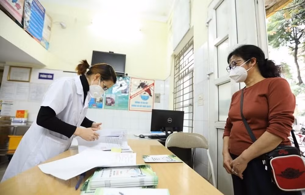 Covid-19 : les cas F1 ne seront plus mis en quarantaine médicale ​ ảnh 1