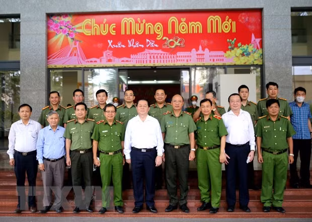 La vice-présidente Vo Thi Anh Xuan en tournée à Tra Vinh ảnh 2