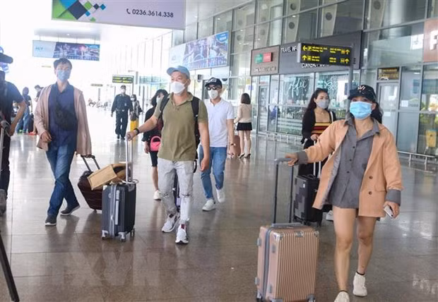 Créer des conditions favorables aux gens qui entrent au Vietnam pour accueillir le Têt ảnh 1 Créer des conditions favorables aux gens qui entrent au Vietnam pour accueillir le Têt ảnh 1