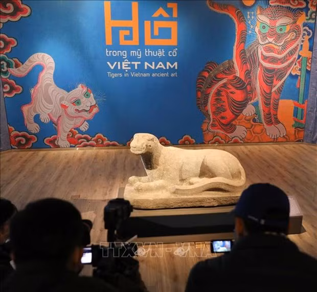 Dans l’art ancien du Vietnam, les tigres majestueux mais accessibles ảnh 1
