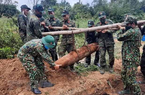 Découverte d'une bombe de 250 kg à Lam Dong ảnh 1