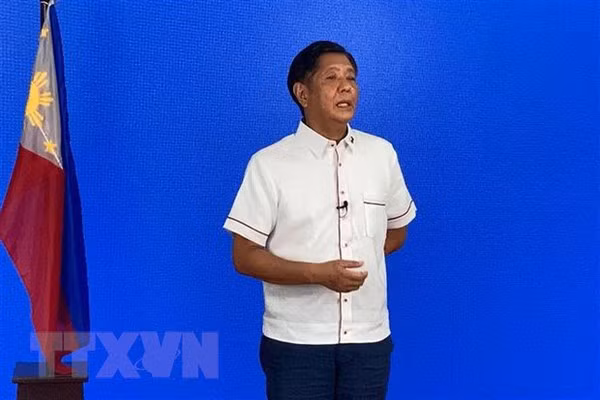Les dirigeants du Vietnam félicitent leurs homologues philippins ảnh 1