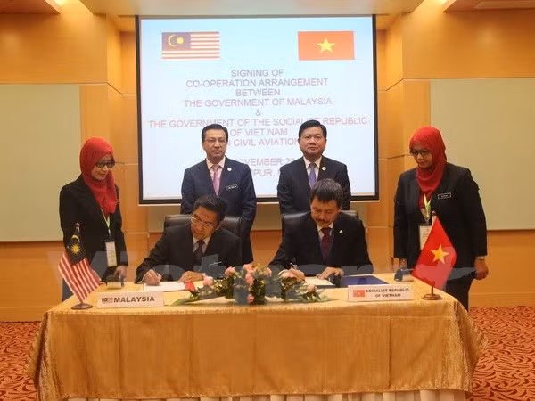 Vietnam - Malaisie: Nouvel accord de coopération dans l’aviation civile ảnh 1