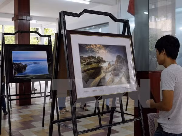 Exposition photographique sur les patrimoines nationaux à Da Nang ảnh 1