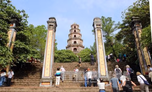 Croissance impressionnante du nombre de touristes étrangers au Vietnam ảnh 1