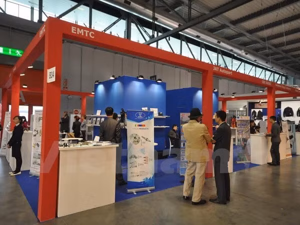 Le Vietnam au plus grand salon de la moto du monde en Italie ảnh 1