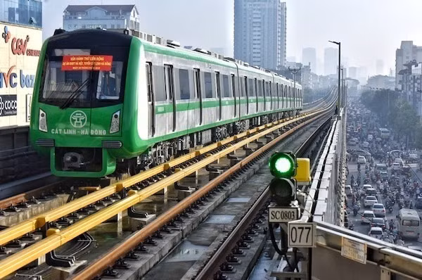 Le test de la ligne ferroviaire urbaine Cat Linh-Ha Dong prévu début décembre ảnh 1
