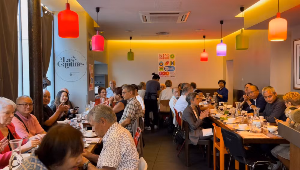 Un diner solidaire pour une victime de l’agent orange à Paris ảnh 3