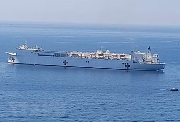 Programme de Partenariat du Pacifique : Un navire-hôpital de la marine américaine au Vietnam ảnh 1