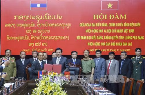 Dien Bien et trois provinces septentrionales du Laos scellent leur coopération ảnh 1