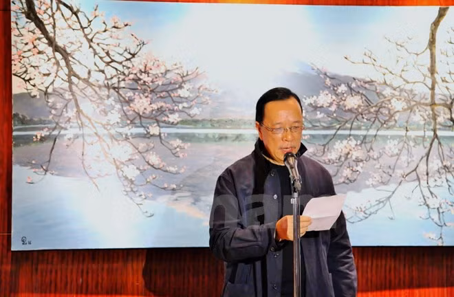 Un peintre vietnamien expose des tableaux sur des paysages japonais à Tokyo ảnh 2
