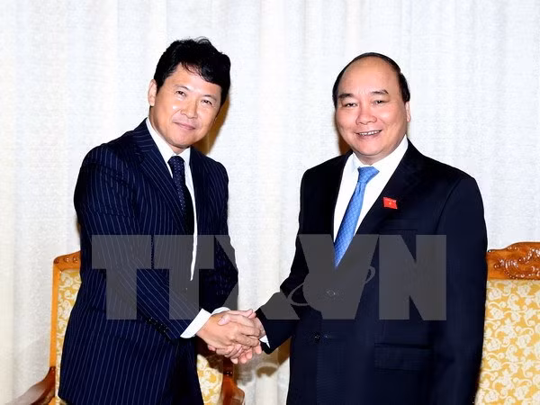 Le PM Nguyên Xuân Phuc reçoit le ministre conseiller japonais Nagai Katsuro ảnh 1